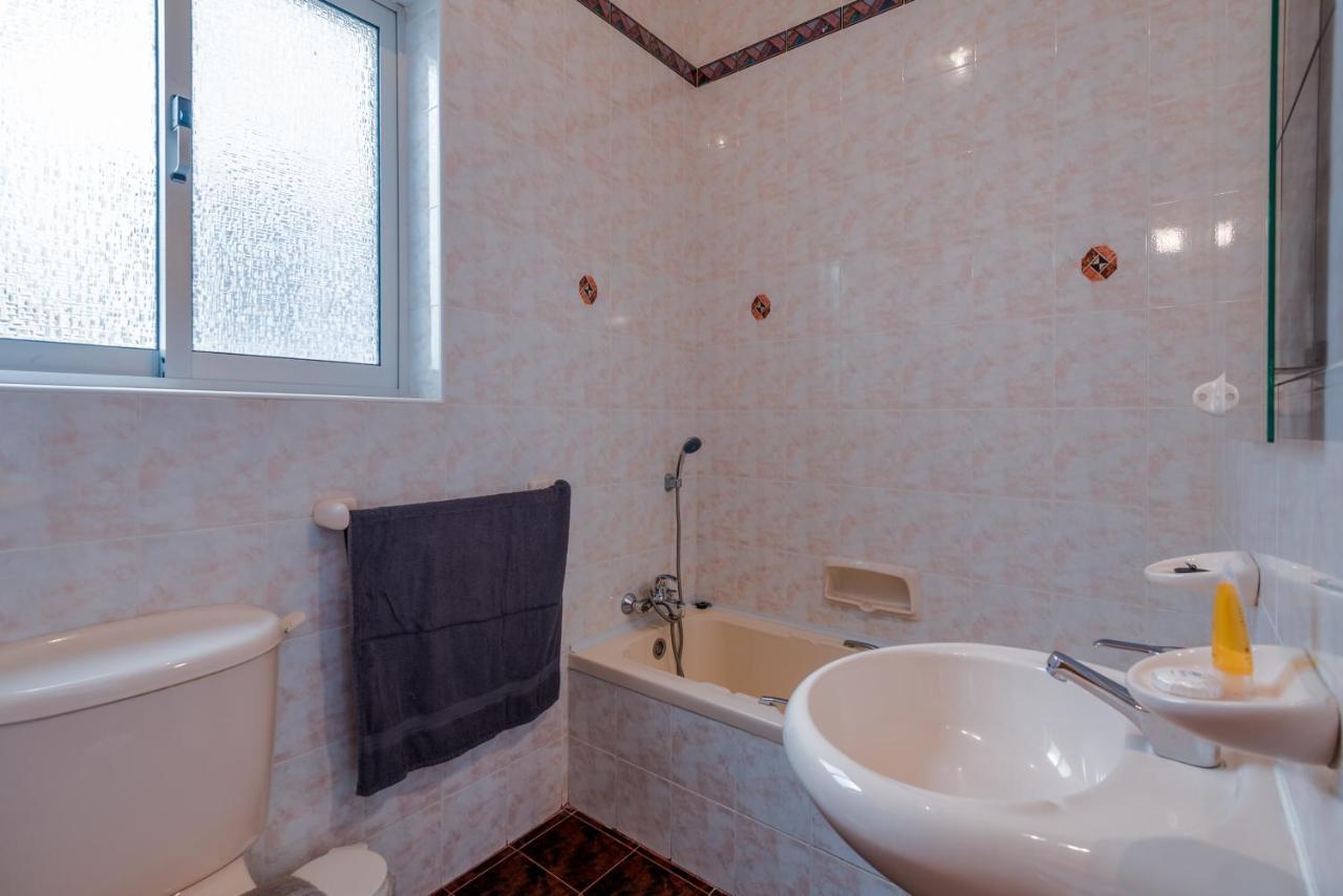 Bayview 2 Bedroom Seaview With Large Terrace With Panoramic Views - By Getawaysmalta *