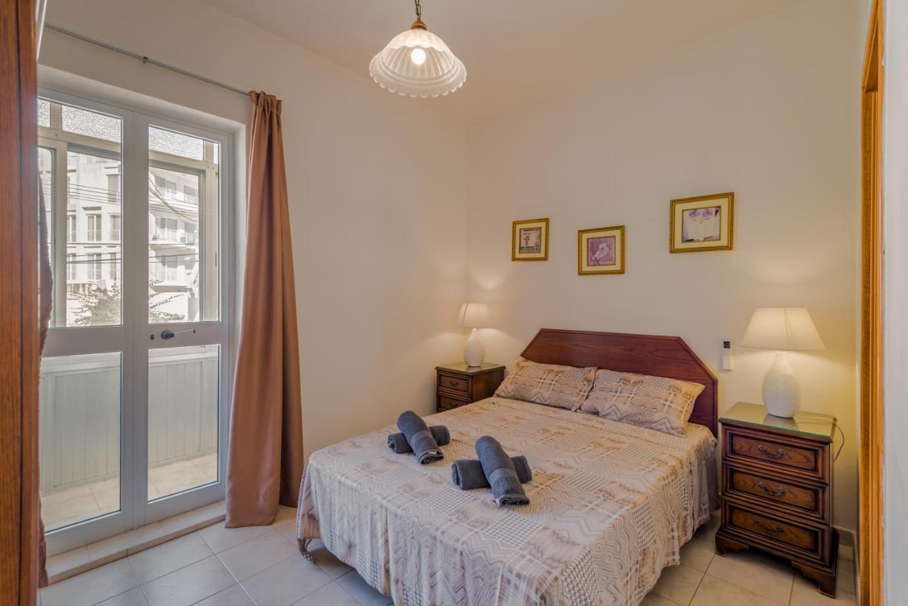Bayview 2 Bedroom Seaview With Large Terrace With Panoramic Views - By Getawaysmalta