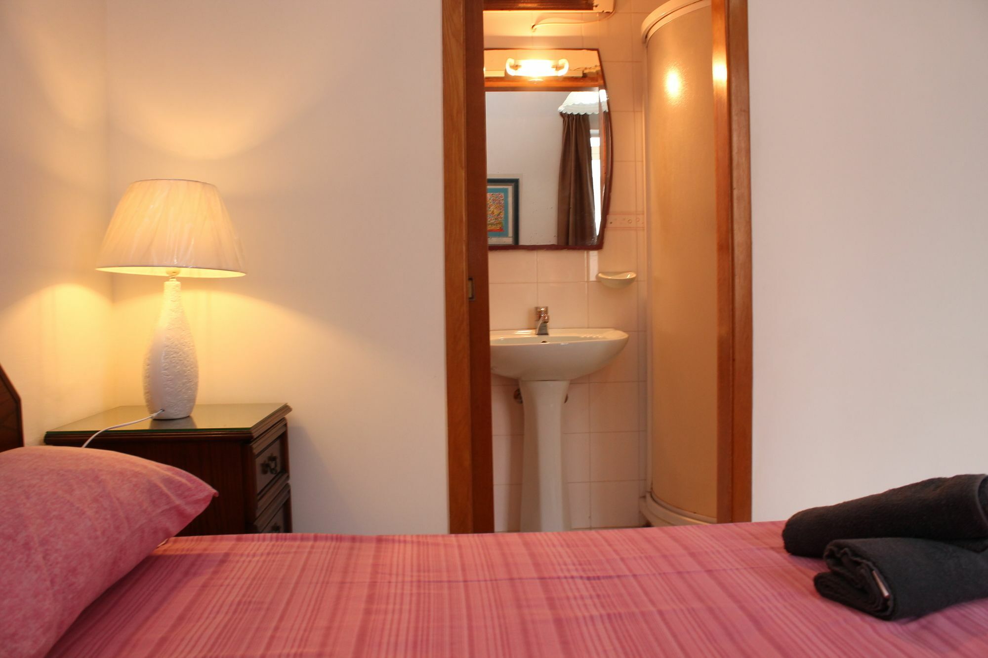 Bayview 2 Bedroom Seaview With Large Terrace With Panoramic Views - By Getawaysmalta Apartment