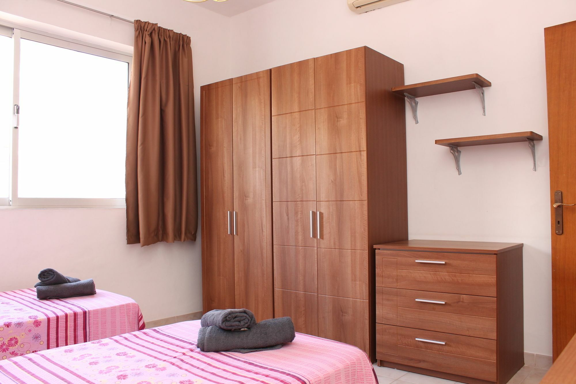 Apartment Bayview 2 Bedroom Seaview With Large Terrace With Panoramic Views - By Getawaysmalta *