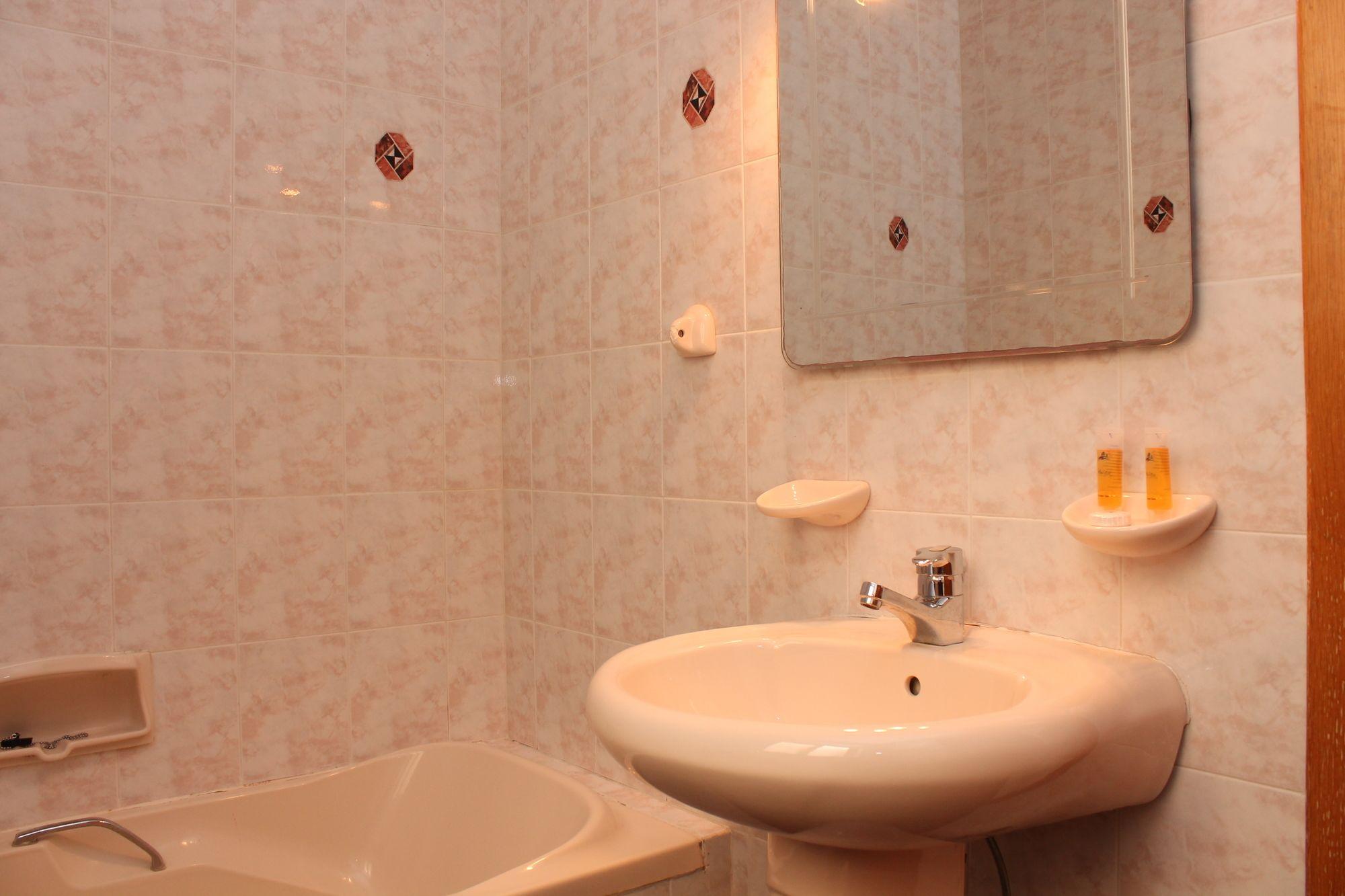 Apartment Bayview 2 Bedroom Seaview With Large Terrace With Panoramic Views - By Getawaysmalta St. Paul's Bay